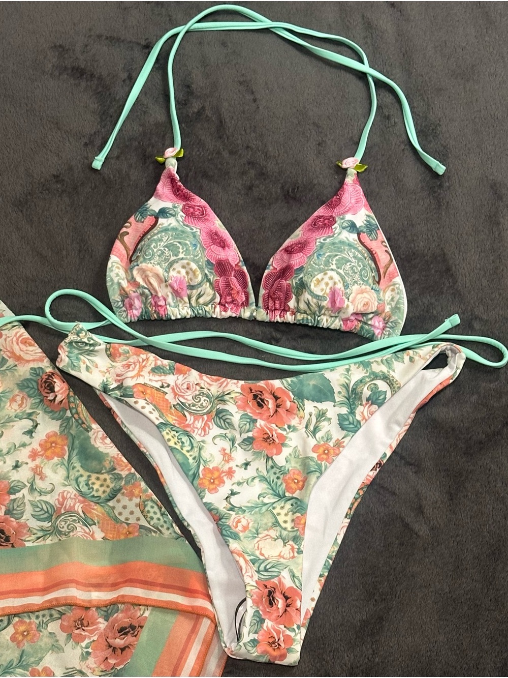 Women’s Matching Bikini Top, Bottoms and Wrap NWOT